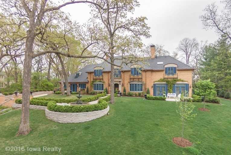 Peek inside iconic Des Moines mansion