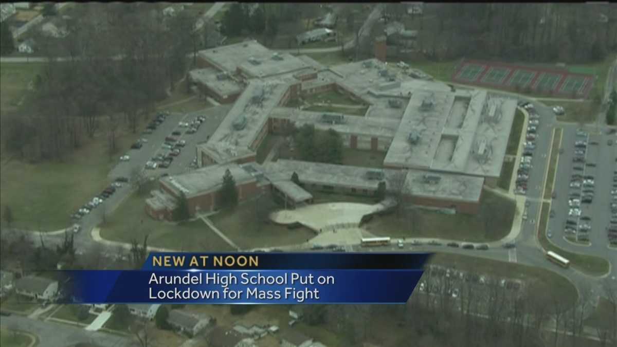 8 teens arrested after fight at Arundel HS