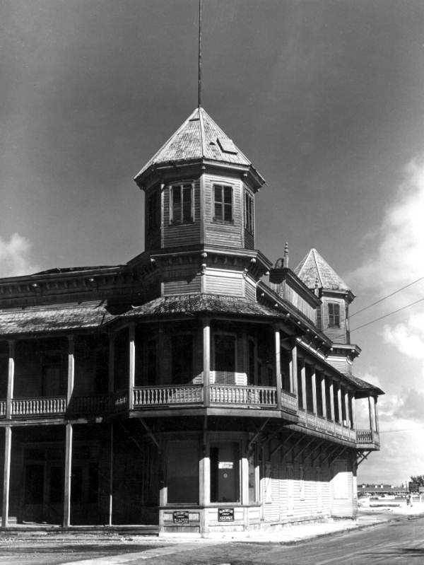 28 Eerie Photos Of Abandoned Places In Florida