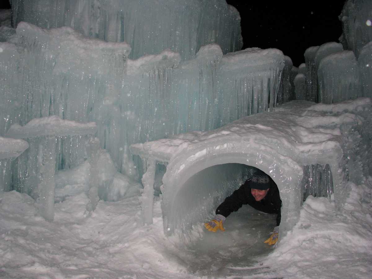 Photos Tour Loon Mountain's Ice Castle