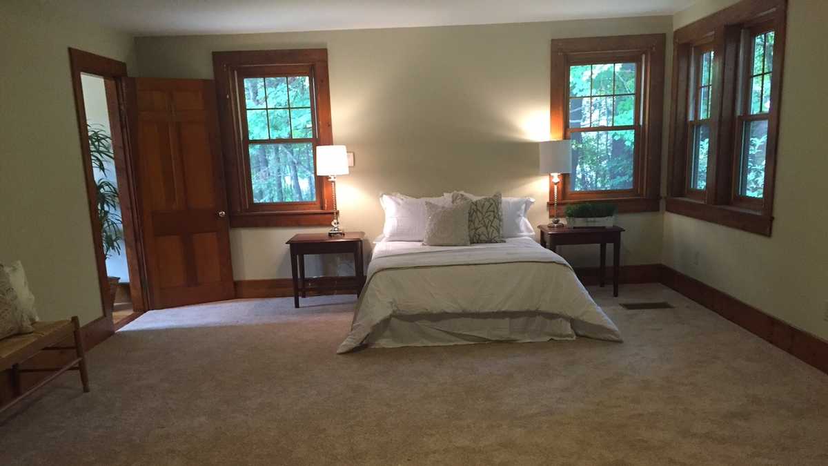 Take a tour of Sarah Silverman's childhood home up for sale