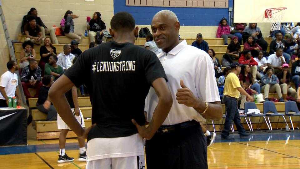 Baltimore basketball royalty 'Coach Tree' is towering example for athletes - WBAL Baltimore