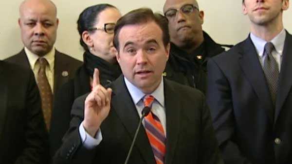 Mayor's call to make Cincinnati sanctuary city draws praise, opposition - WLWT Cincinnati