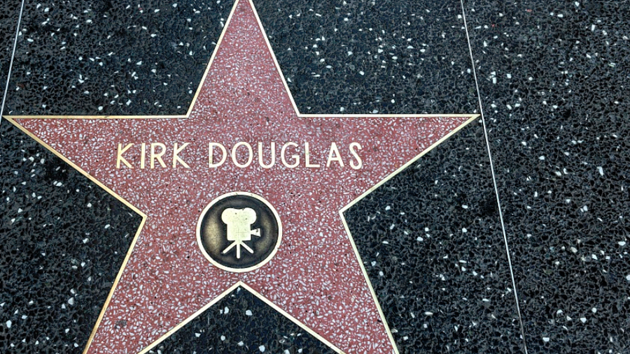 kirk-douglas-walk-of-fame-star-148129544