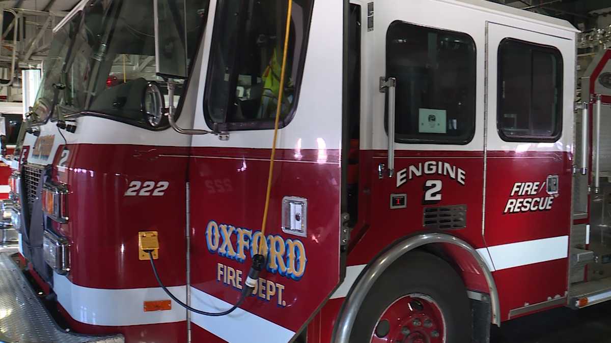 Oxford fire chief resigns after vote of no confidence