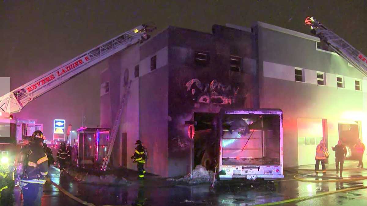 Police: Cambridge man leads police on chase, strikes cruiser with moving van - WCVB Boston