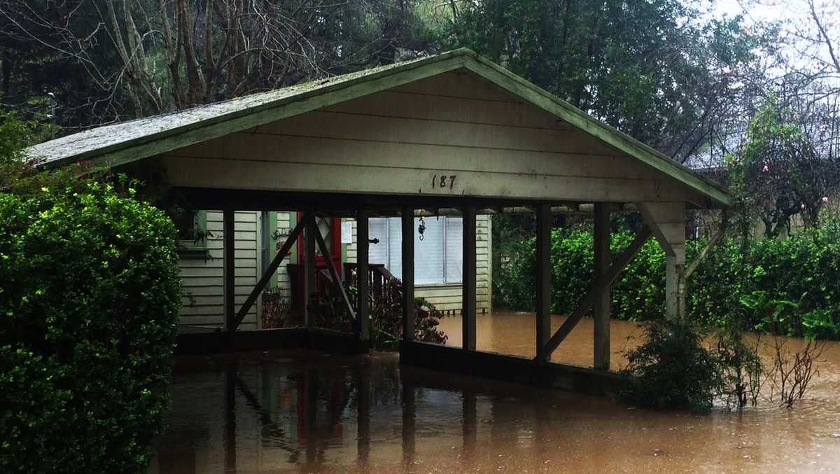 Evacuations underway in Felton Grove as San Lorenzo River floods