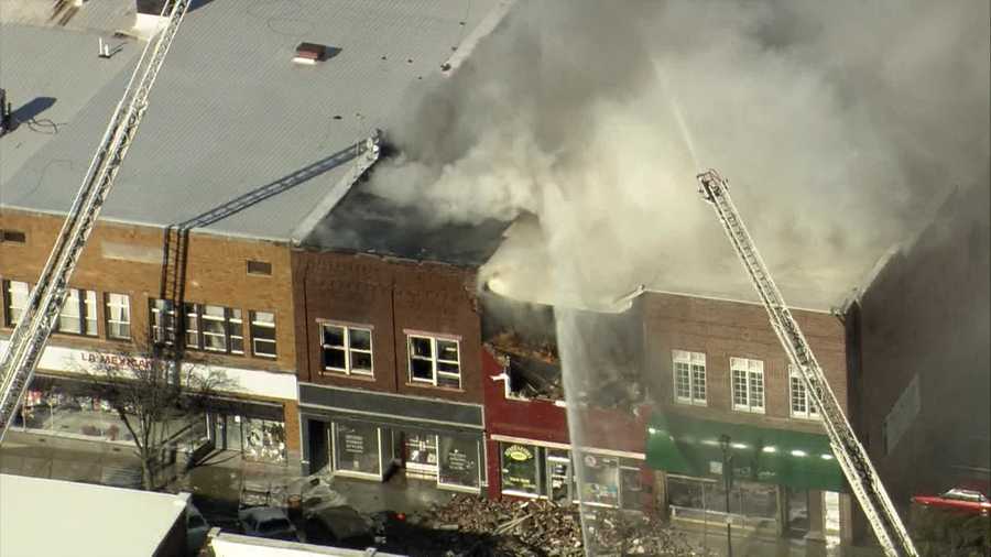 Fire destroys 2 Seymour businesses, leaves dozens without work