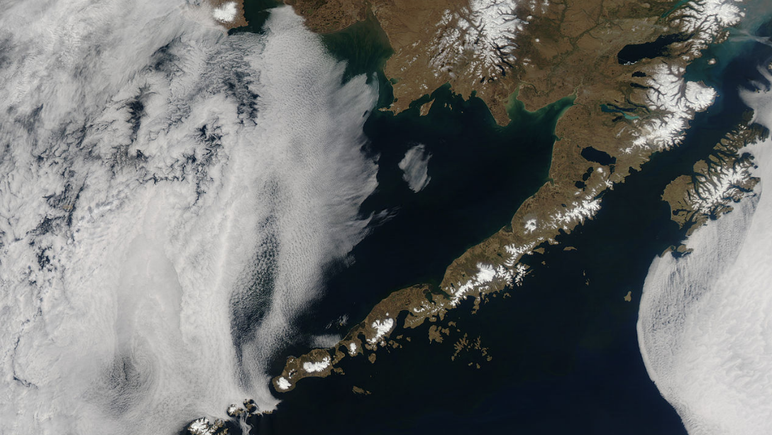 For 2nd day, Alaska volcano eruption sparks aviation alert - KCRA Sacramento