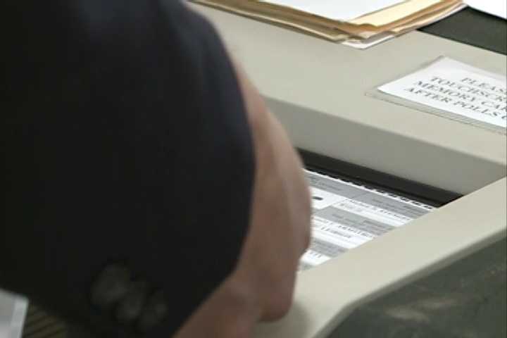 http://hips.htvapps.com/htv-prod/ibmig/cms/image/wlky/37073996-voting-generic-ballot-jpg.jpg