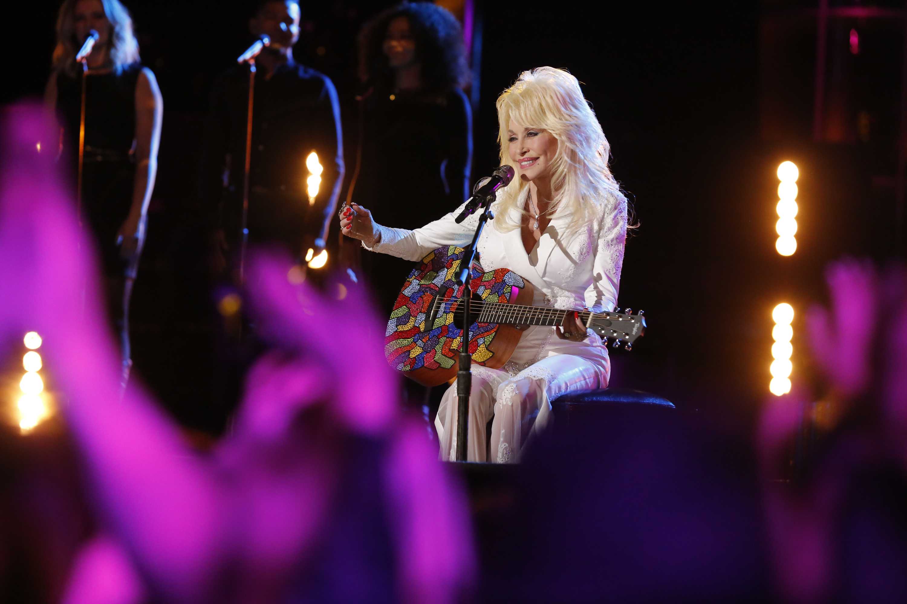 Dolly Parton's Dixie Stampede drops 'dixie,' citing attitude change