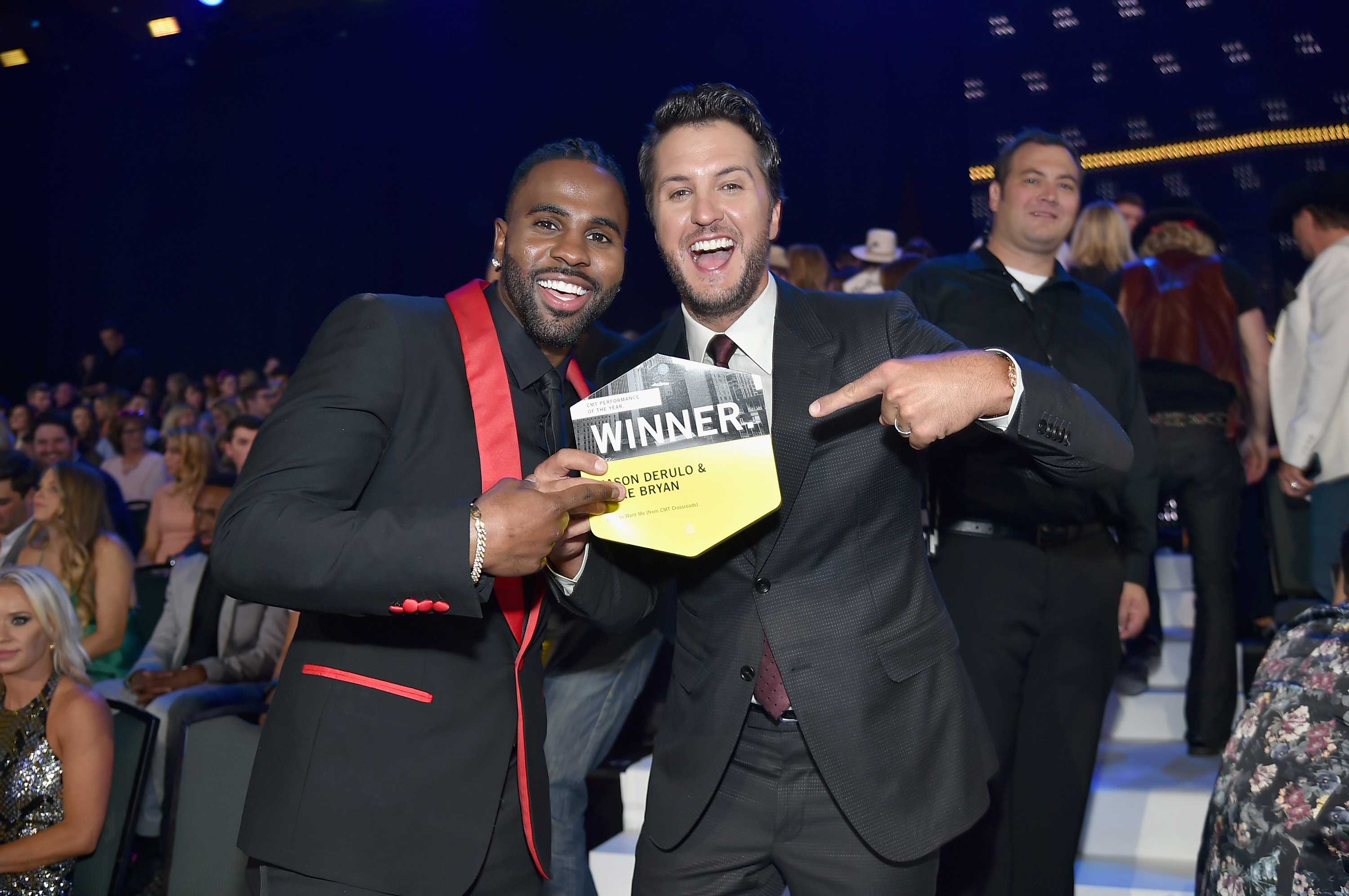 Pop star Jason Derulo just won a CMT Award, and people are confused