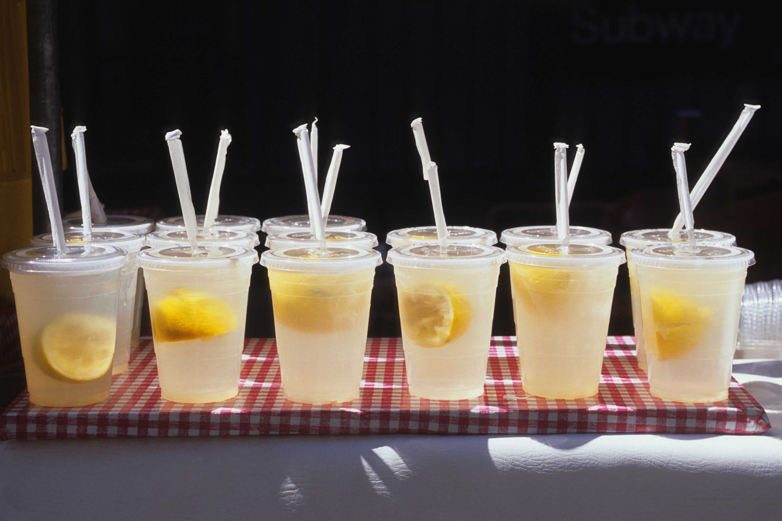 5-year-old girl British girl gets fined for lemonade stand
