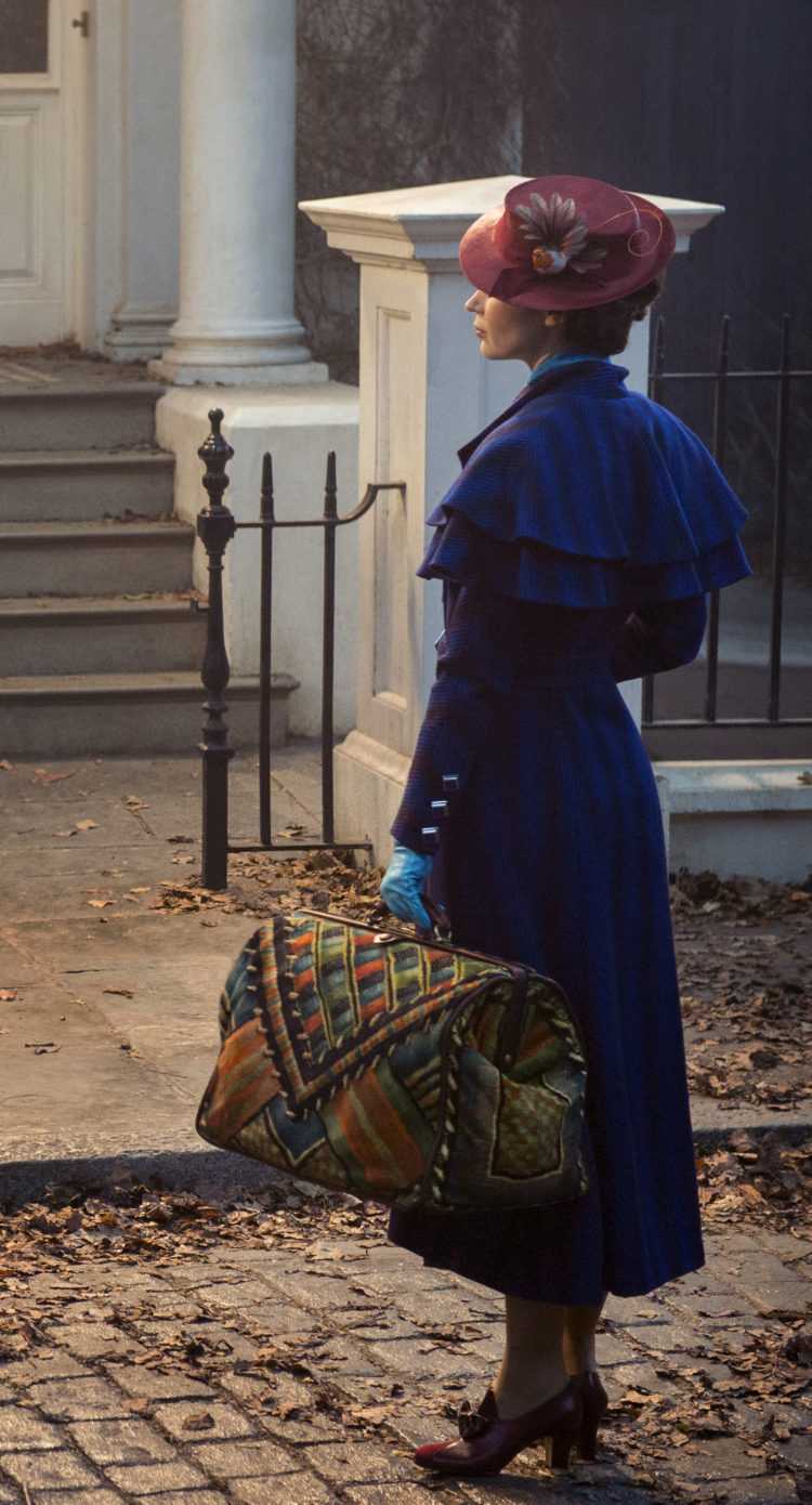 Footage of Emily Blunt in 'Mary Poppins Returns' is here