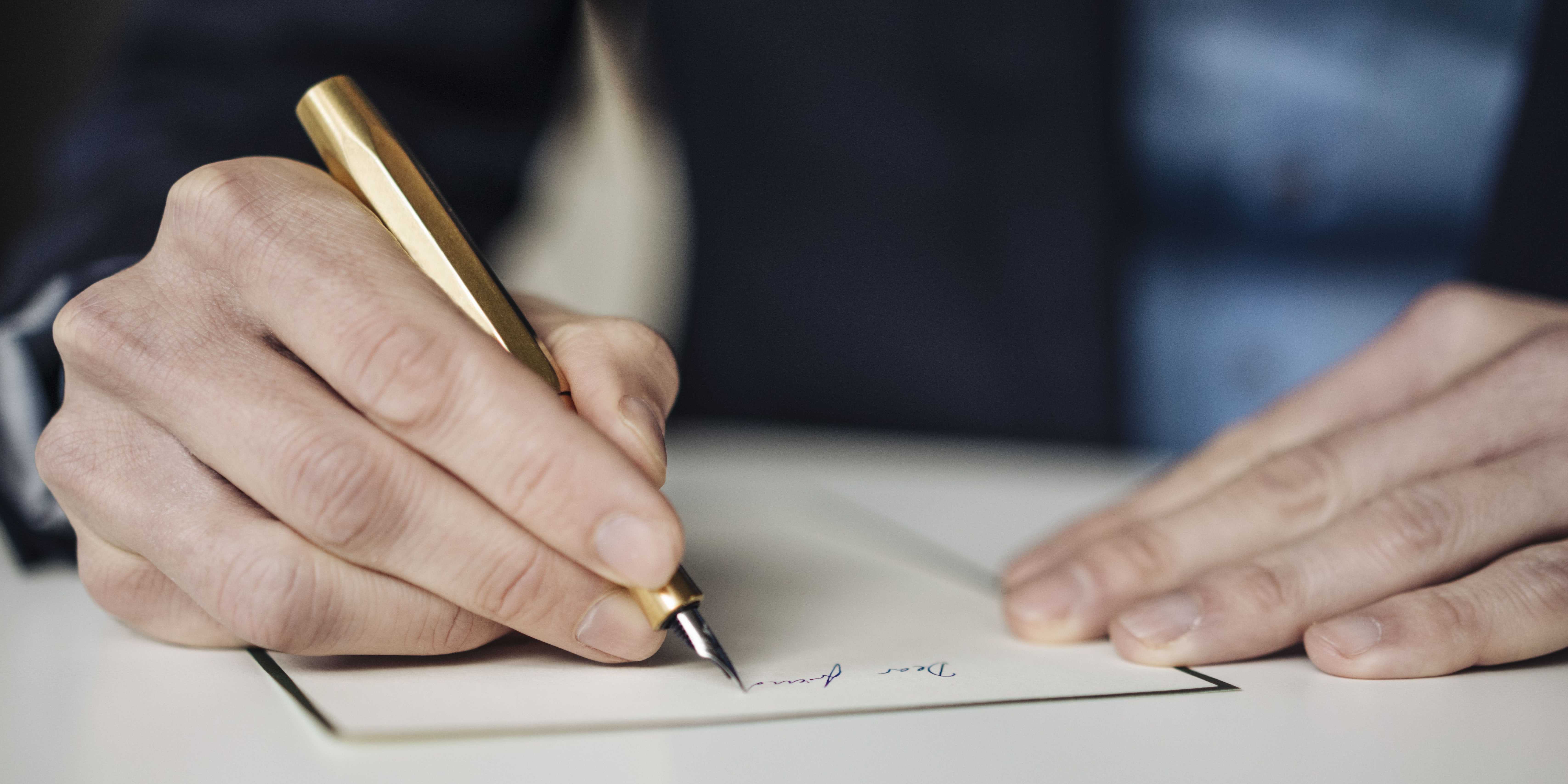 Hawaii judge orders man to write 144 compliments about his ex-girlfriend