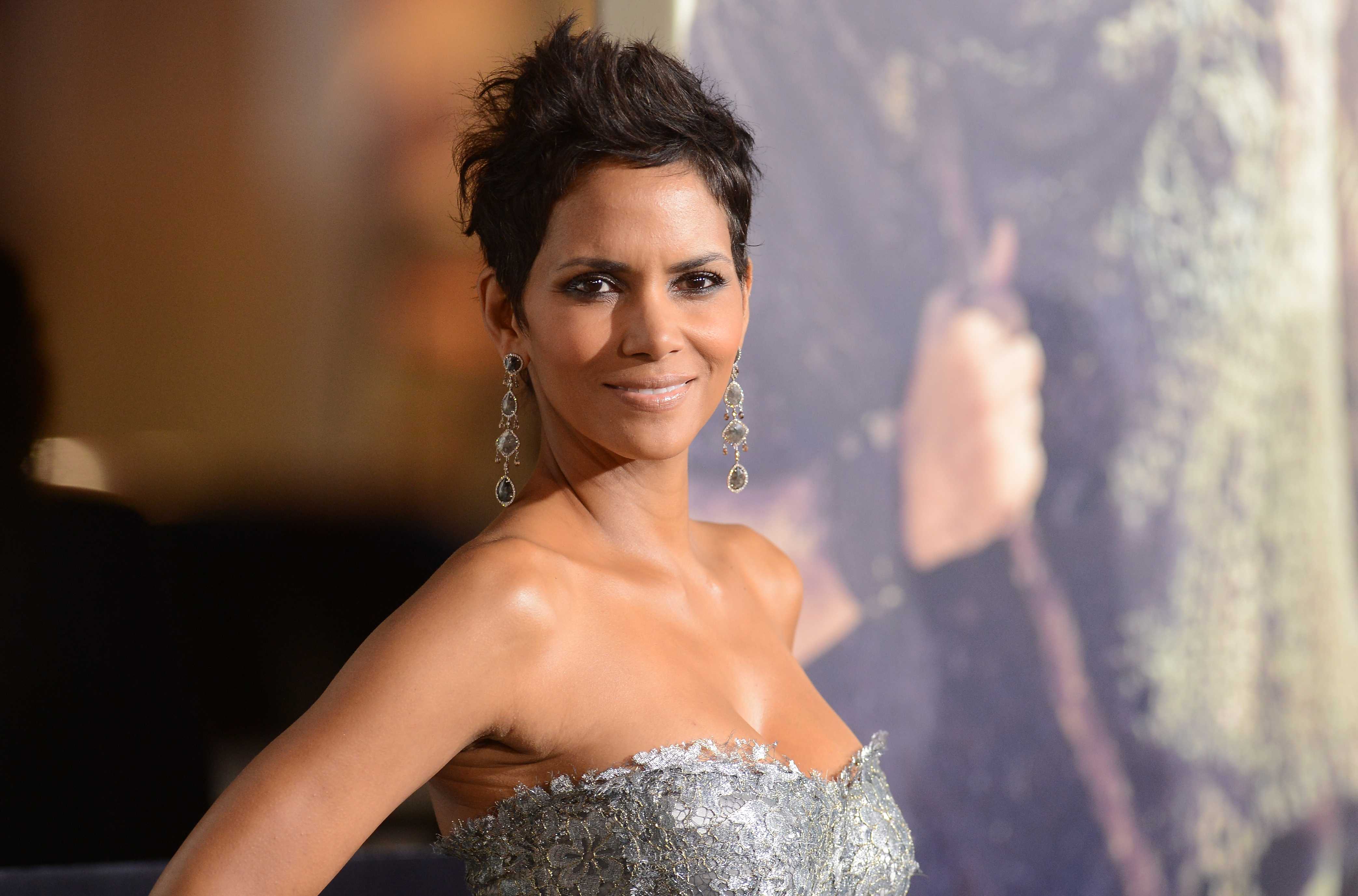 Halle Berry doesn't think Bond should be a woman