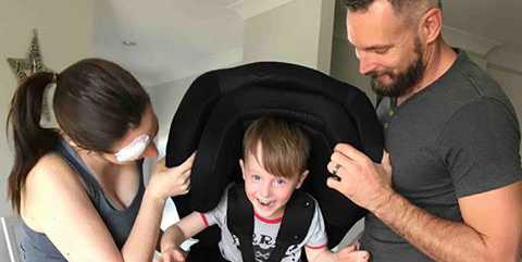 Paramedic couple explains the importance of car seat straps in viral post