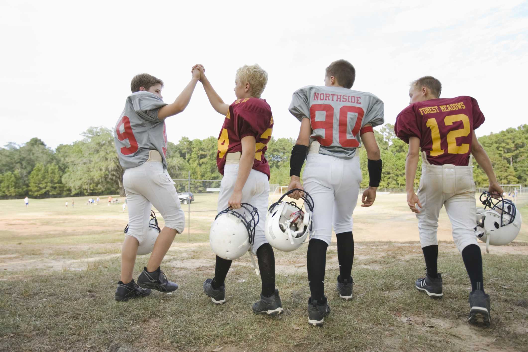 Doctor warns parents not to let kids play these dangerous 6 sports