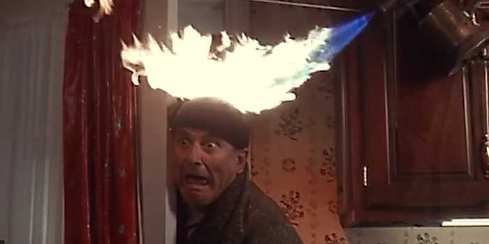 Experts break down why the wet bandits would've probably died in 'Home Alone'