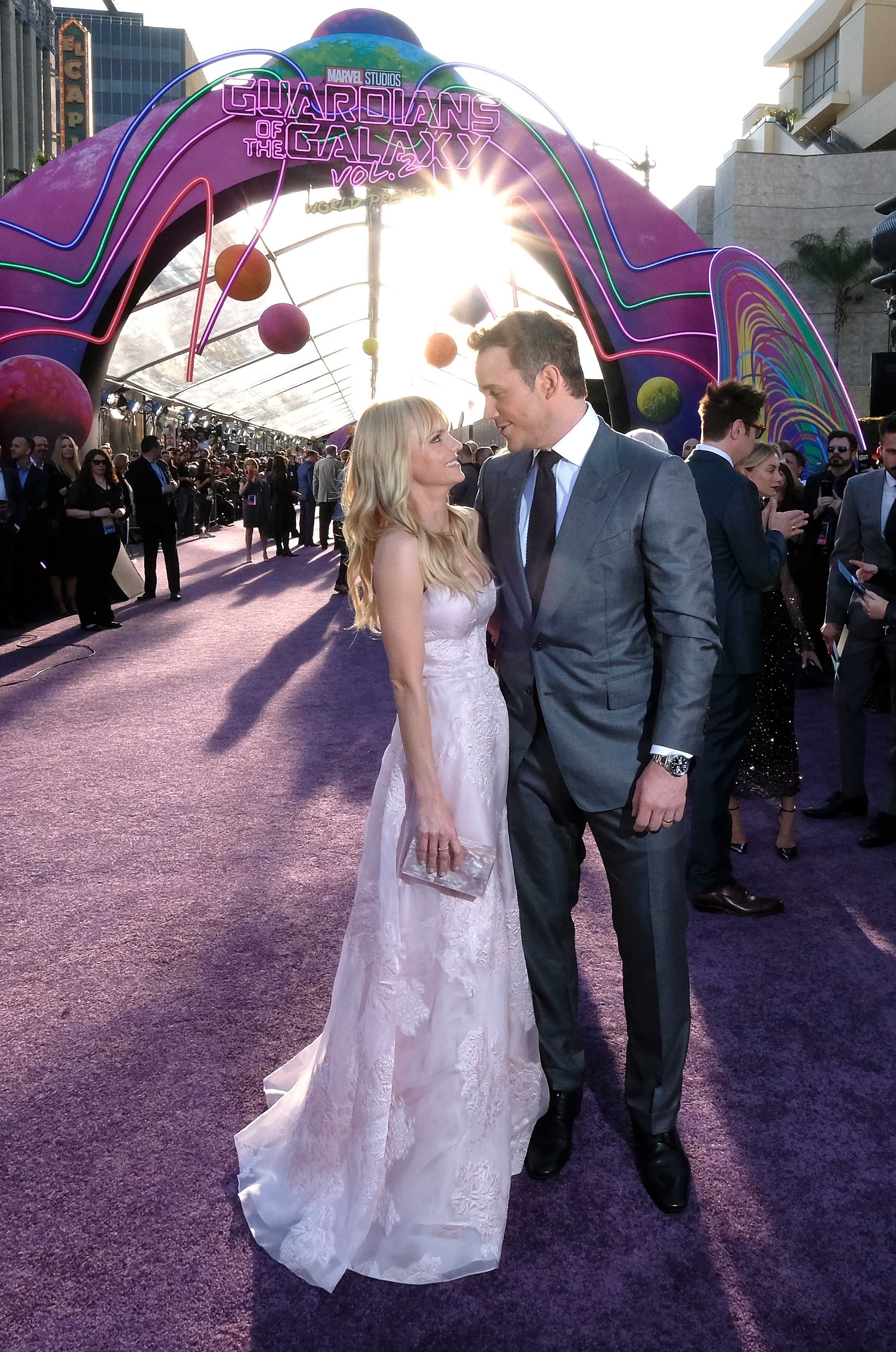 Anna Faris' upcoming book talks a lot about her relationship with Chris Pratt