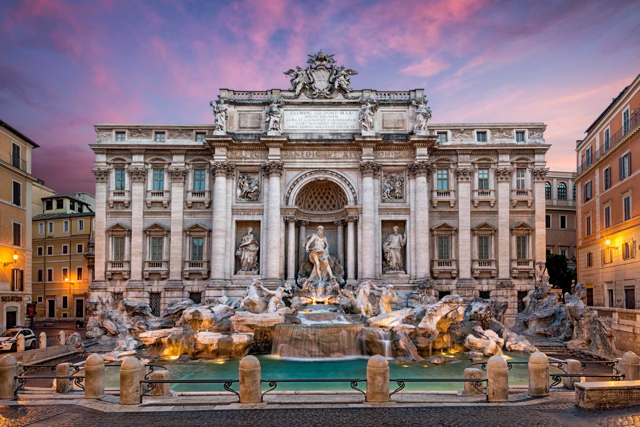 Rome will no longer let you eat or drink near its famous fountains