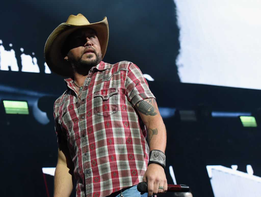 Jason Aldean's newborn son helped him after Las Vegas festival shooting