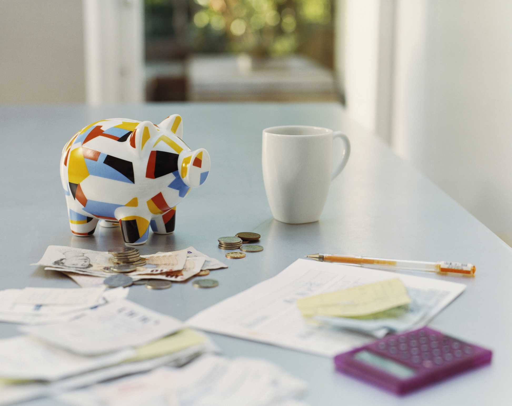 10 easy ways to save some money in January