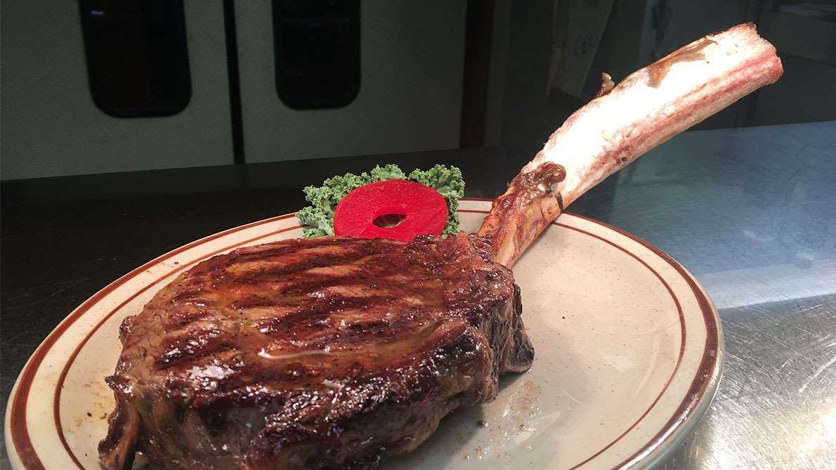 MSN Best steakhouse in Iowa is in Altoona