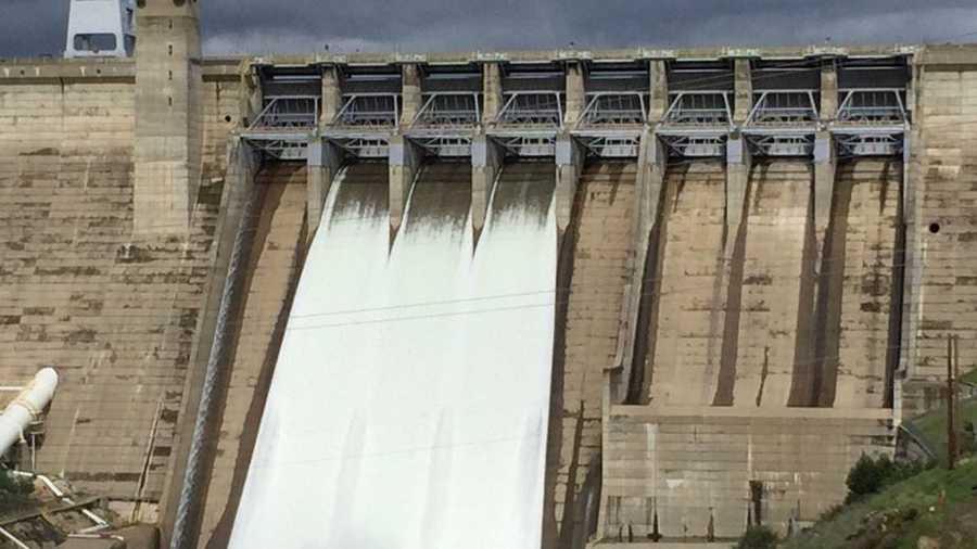 Folsom Dam floodgates open for first time in 4 years