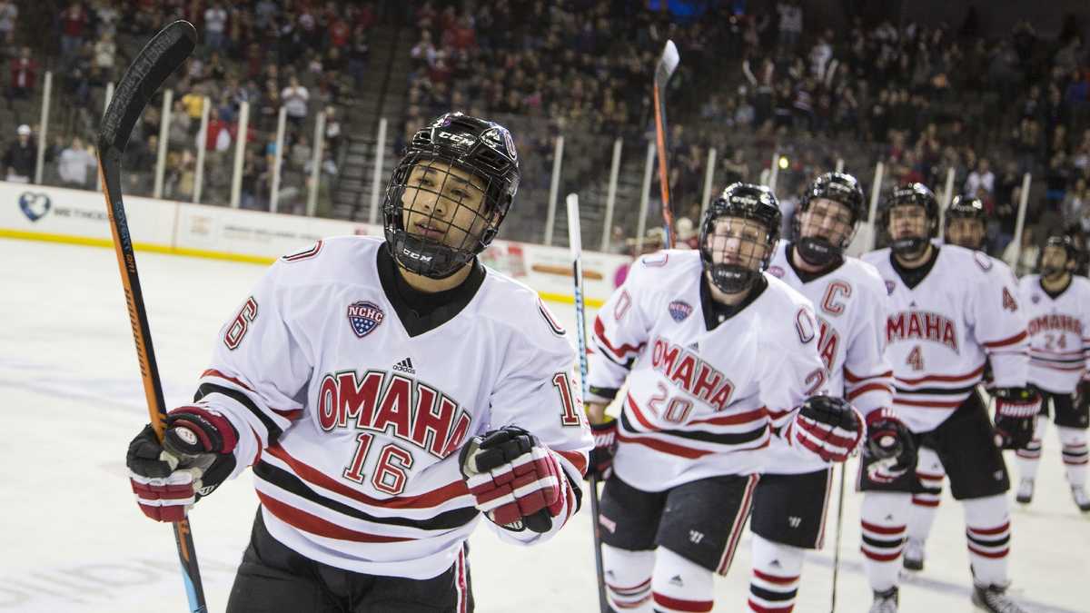 UNO hockey en route to conference championship