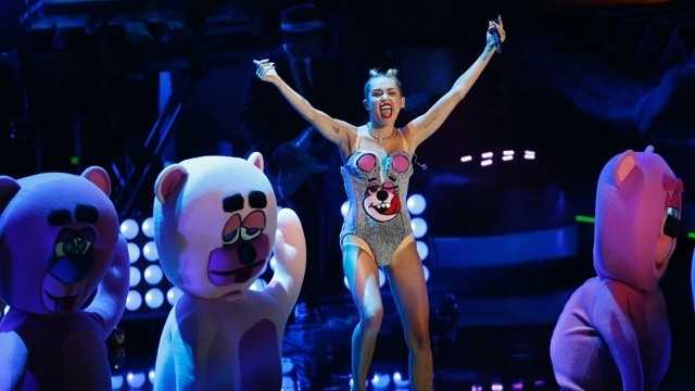 Miley Cyrus Cancels Sprint Center Concert Due To Illness