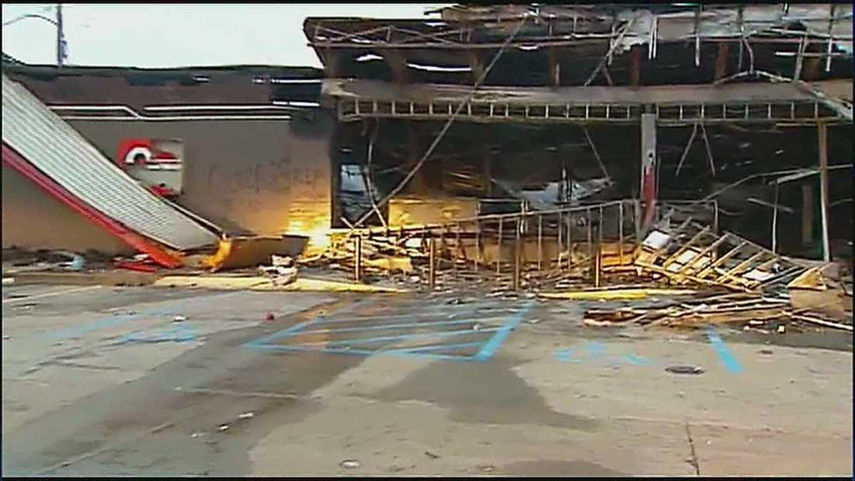 Images Gas station destroyed in Ferguson riots