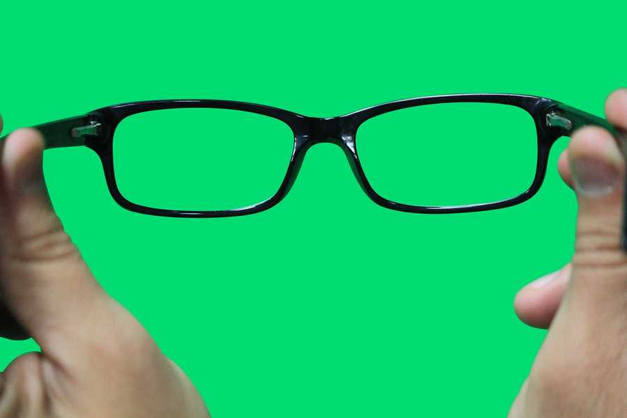 cause blurred facial vision Tight muscles cause blurred facial vision Tight muscles