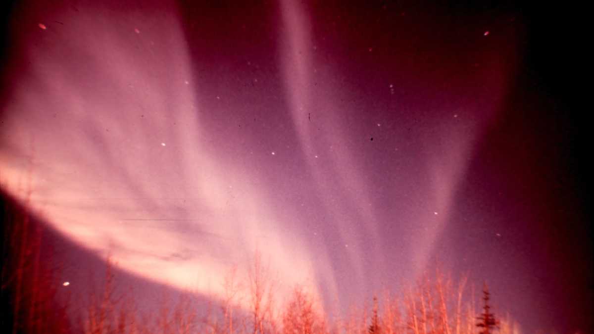 Brilliant Northern Lights may be seen in Mass. tonight