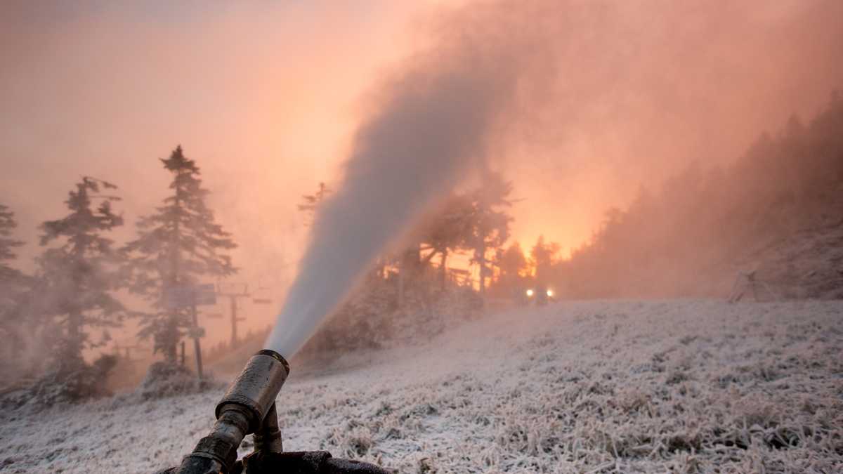 Skiing in October? New England resort begins snowmaking - 1200 x 675 jpeg 177kB