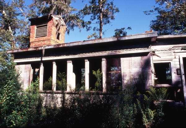 28 Eerie Photos Of Abandoned Places In Florida