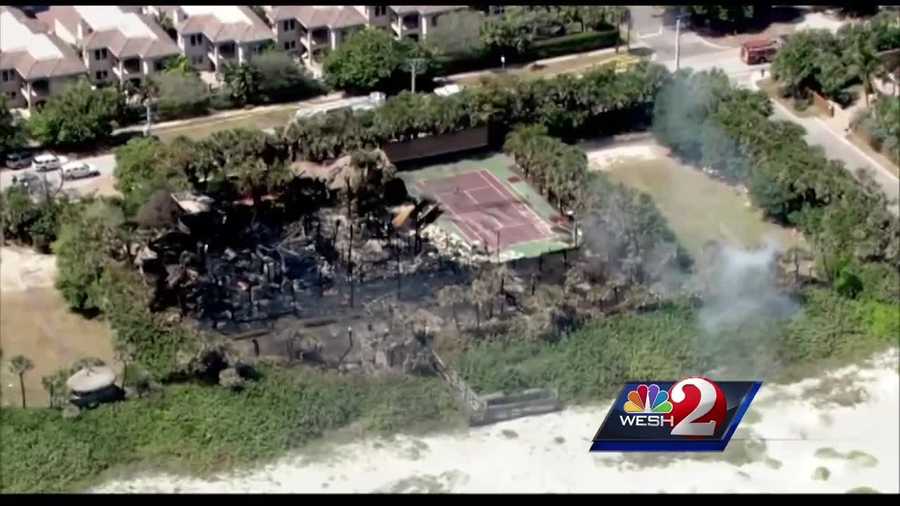 Fire destroys an iconic Florida mansion