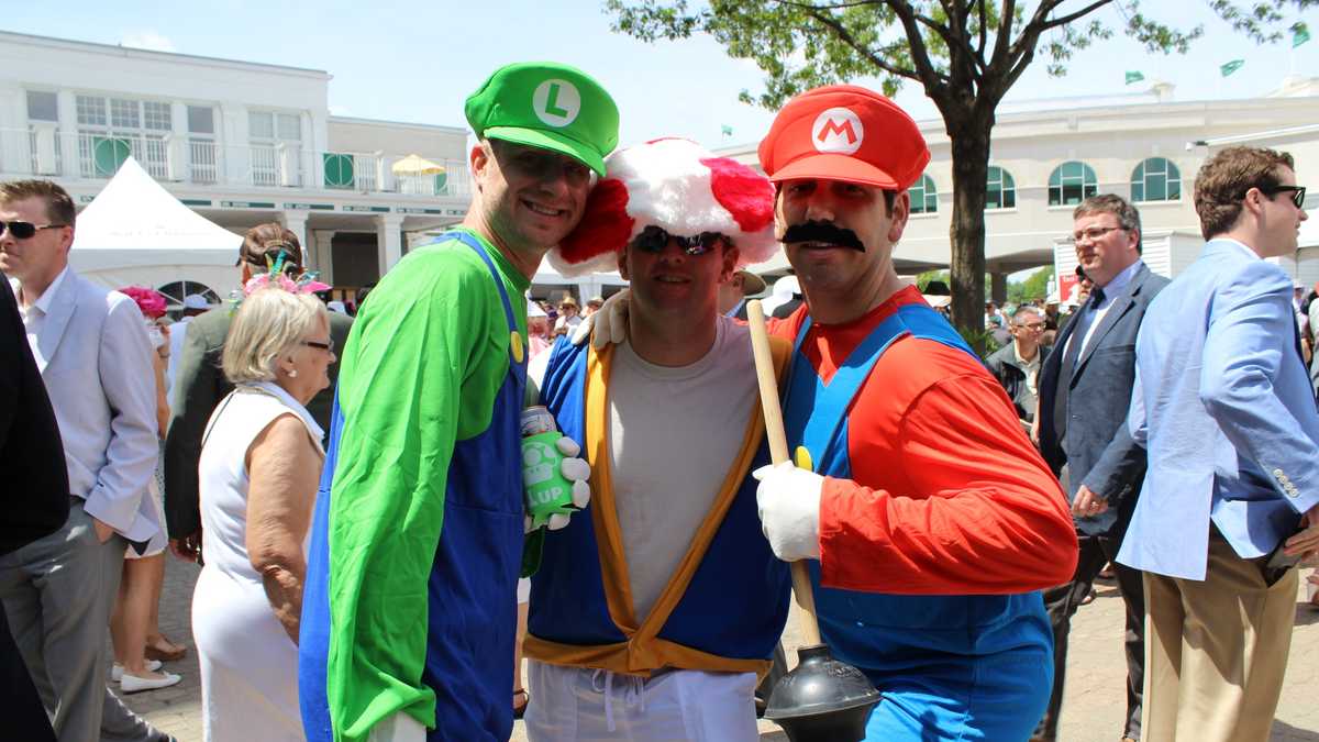 Images Afternoon at Kentucky Derby 140