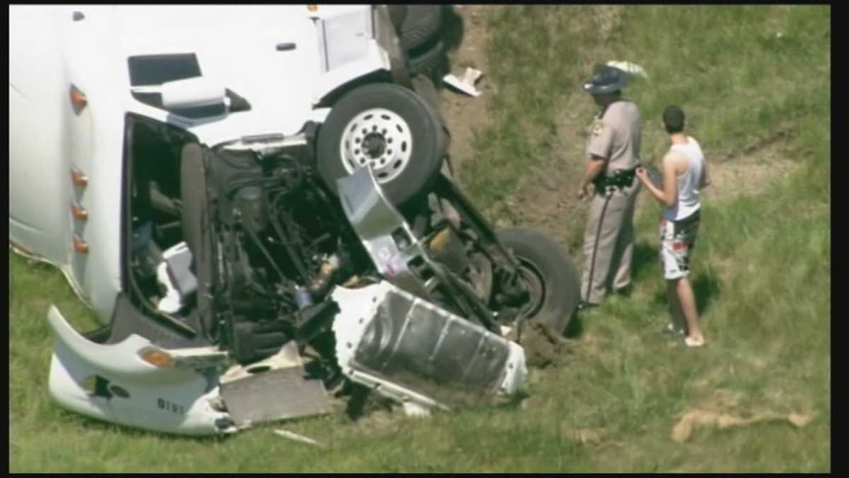Louisville woman identified in fatal I64 crash, Semi