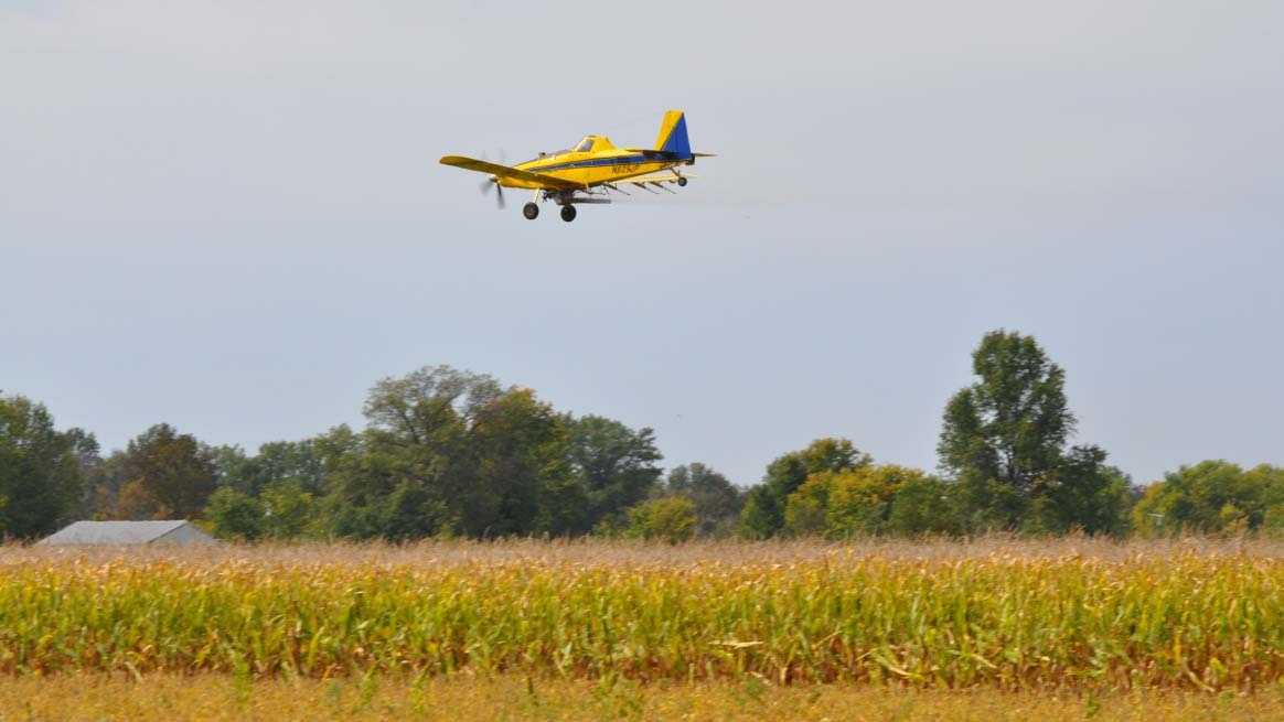 Lowflying planes buzz some farm fields