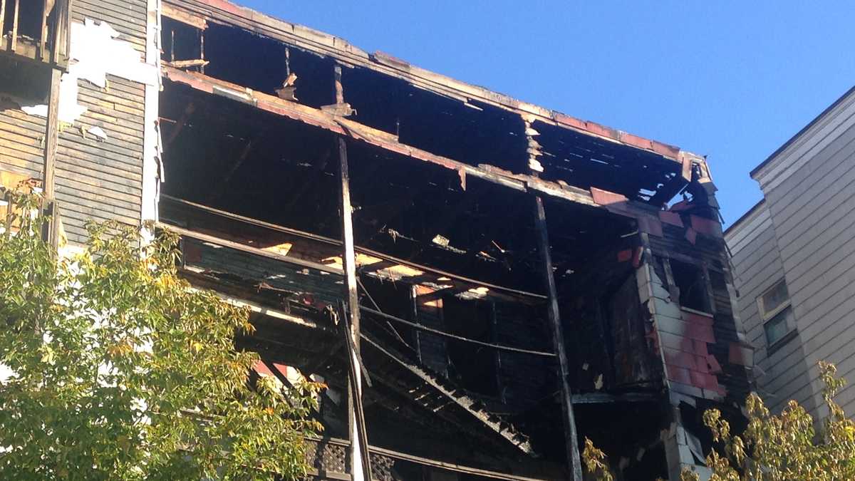 Photos Fire rips through Lewiston apartment building