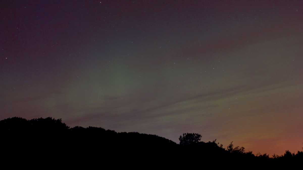 Images Northern Lights seen in New Hampshire sky