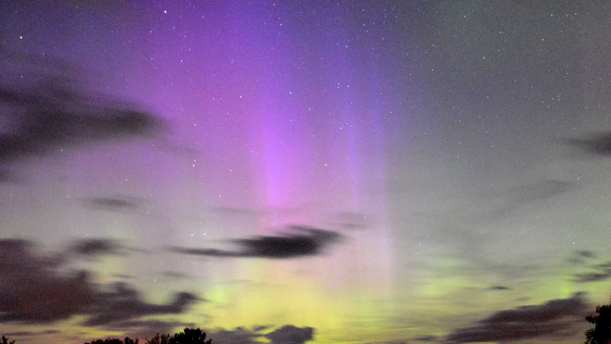 Images Northern Lights seen in New Hampshire sky