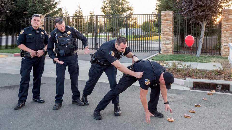 Police show sense of humor with viral ‘It’-inspired doughnuts photo