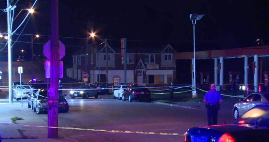 Kansas City security guards fatally shoot man outside bar