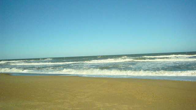 N. Carolina islands go dark, ending vacation for thousands