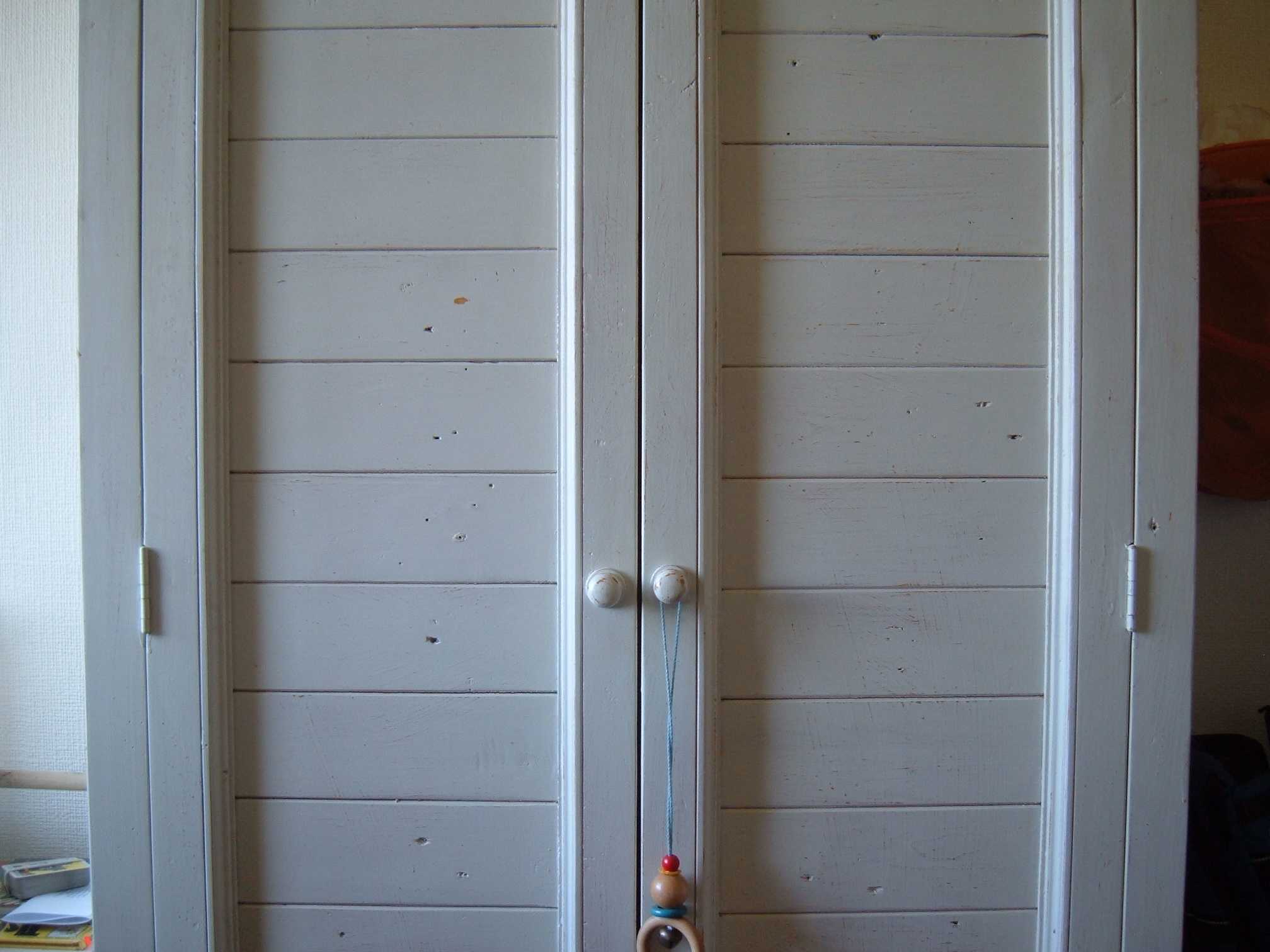 Woman kept her husband's body in bedroom closet for 2 years