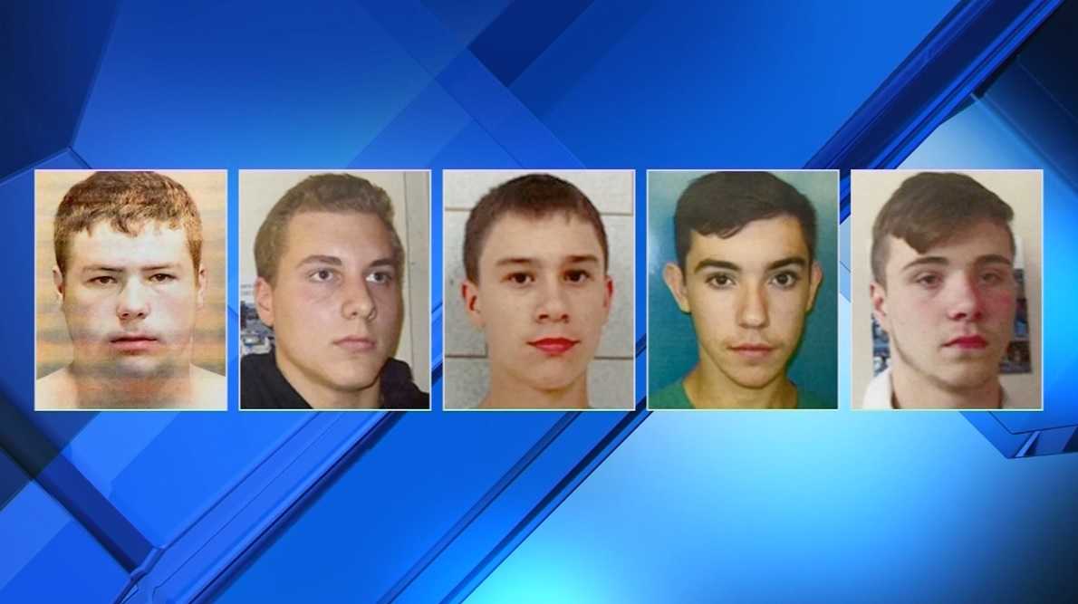 Rock dropped from overpass kills 32-year-old father; teens charged