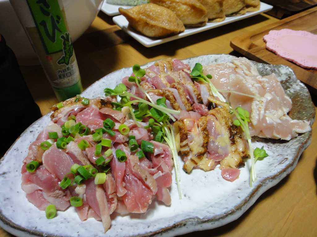 A Japanese raw chicken dish is causing a stir online