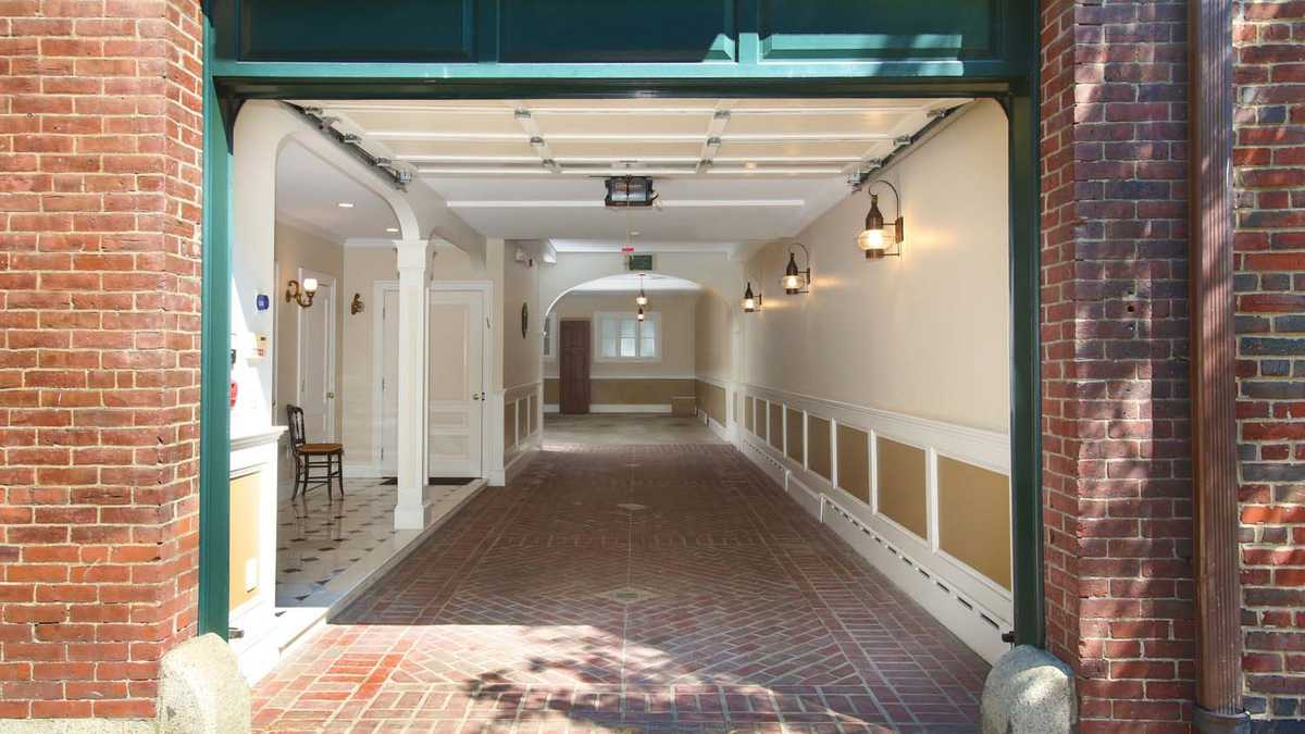 Exquisite 8.9M Beacon Hill townhouse has 5+ car heated garage